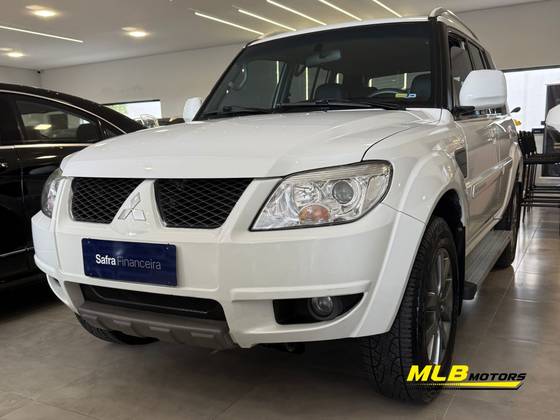 MITSUBISHI PAJERO TR4 2.0 4X2 16V 140CV FLEX 4P MANUAL MITSUBISHI PAJERO TR4 2.0 4X2 16V 140CV FLEX 4P MANUAL